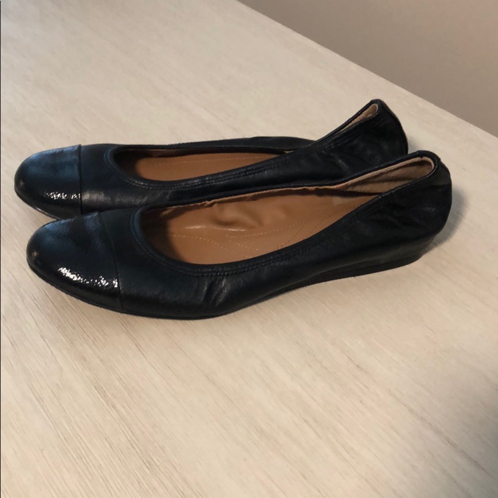 black tahari carly flats - Picture 2 of 4